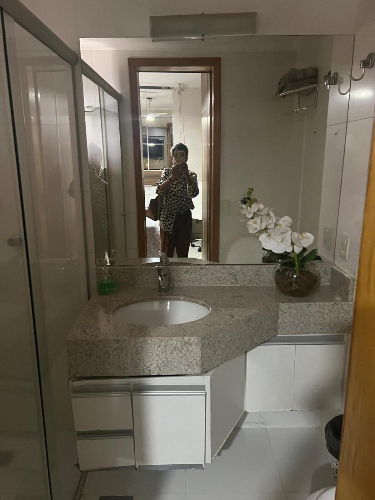 Elegancia & Conforto Flat Mobiliado Гояния Екстериор снимка